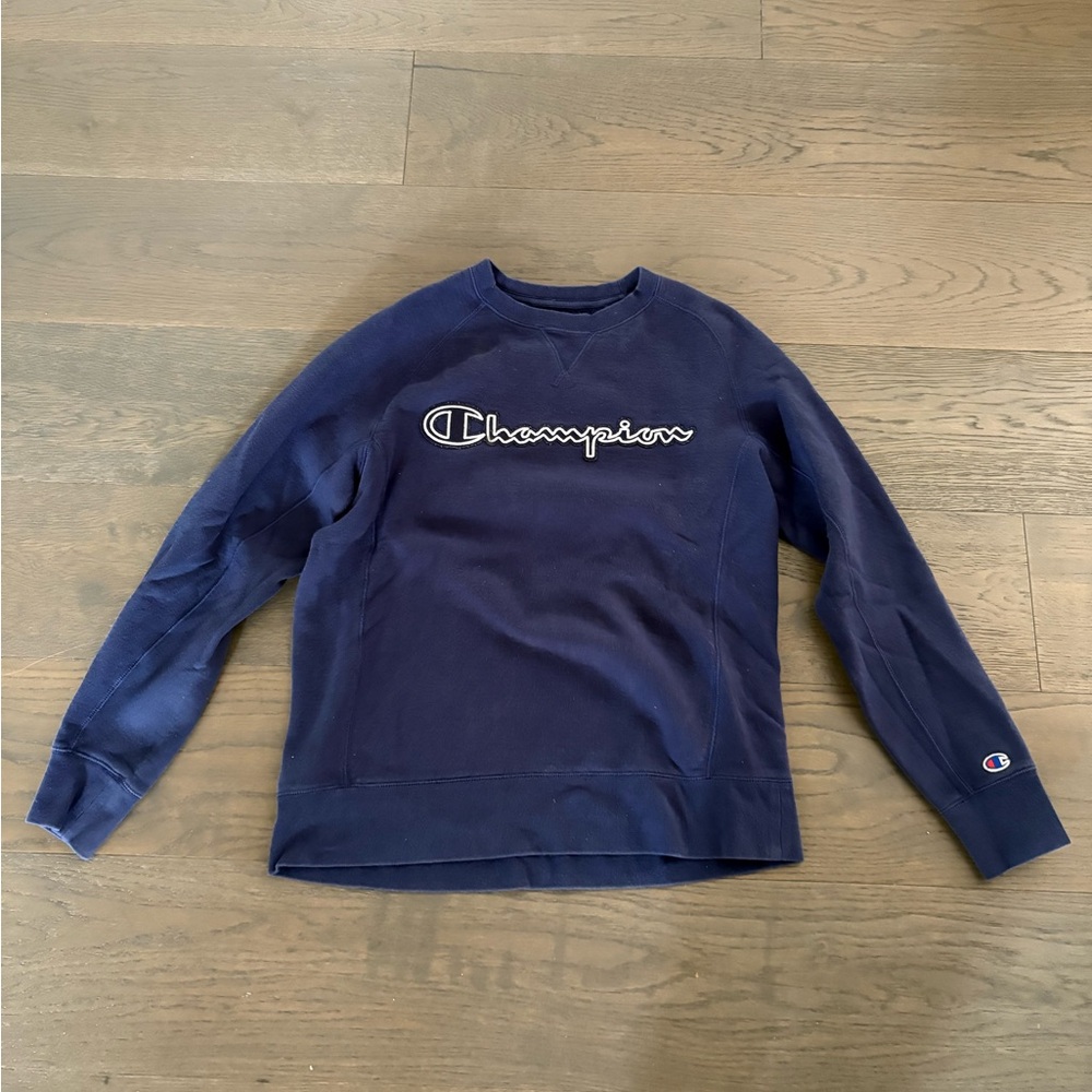 Champion navy youth sweatshirt sz medium 12/14 VGUC